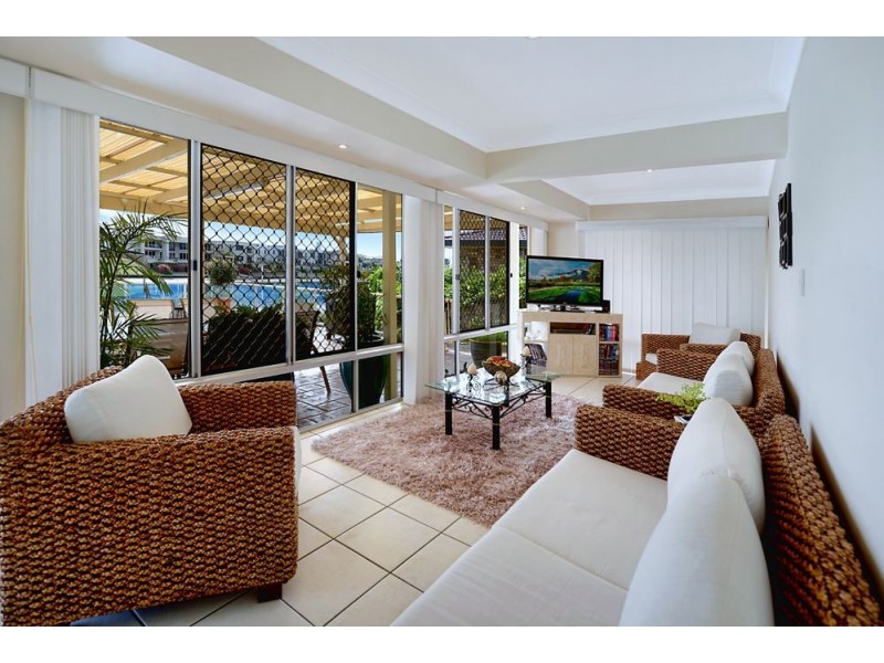 23 Namatjira Court, Broadbeach Waters QLD 4218