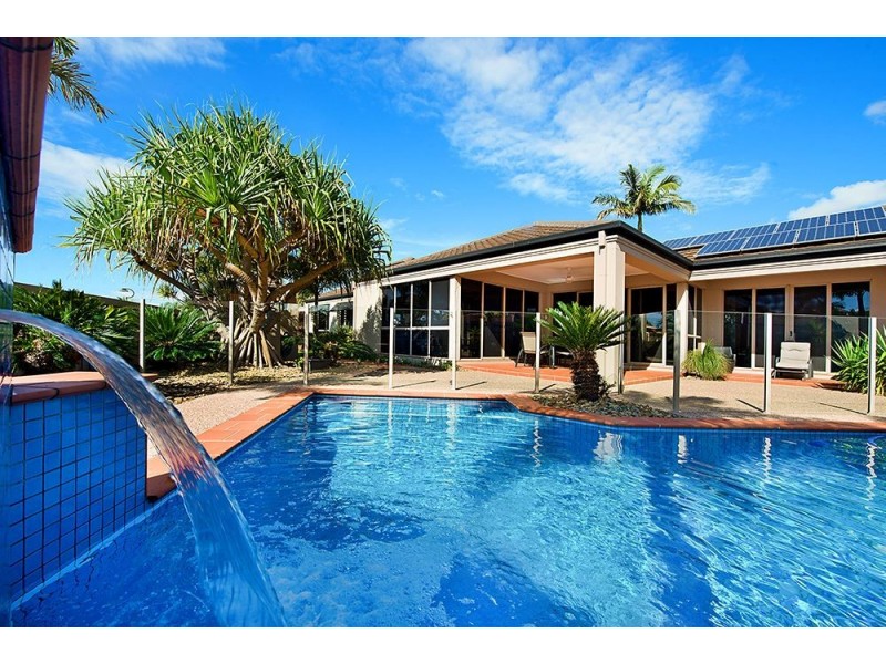 6 Montserrat Court, Clear Island Waters QLD 4226