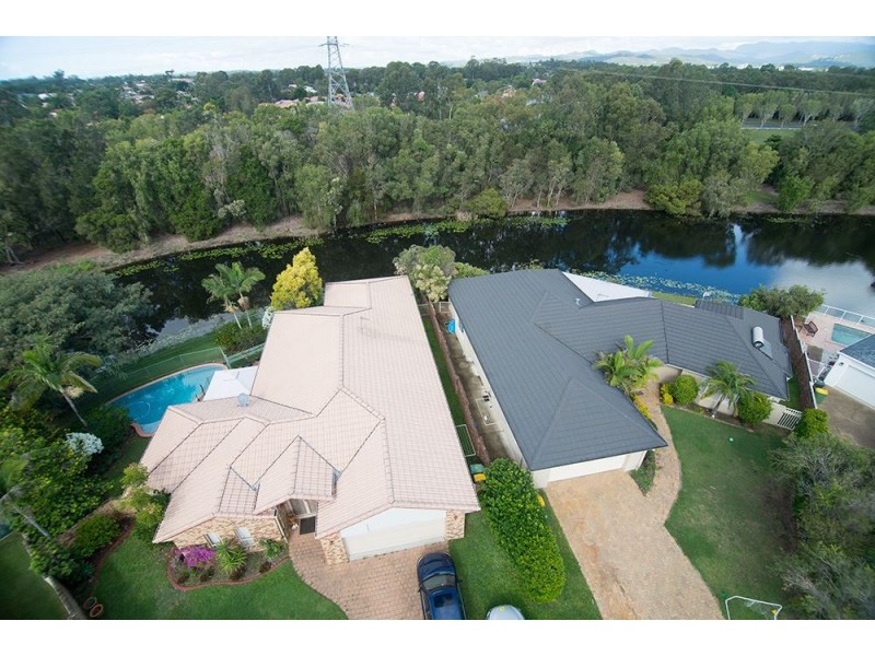 10 Cutwater Close, Clear Island Waters QLD 4226