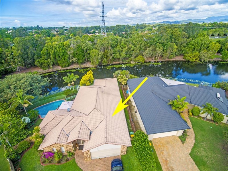 10 Cutwater Close, Clear Island Waters QLD 4226