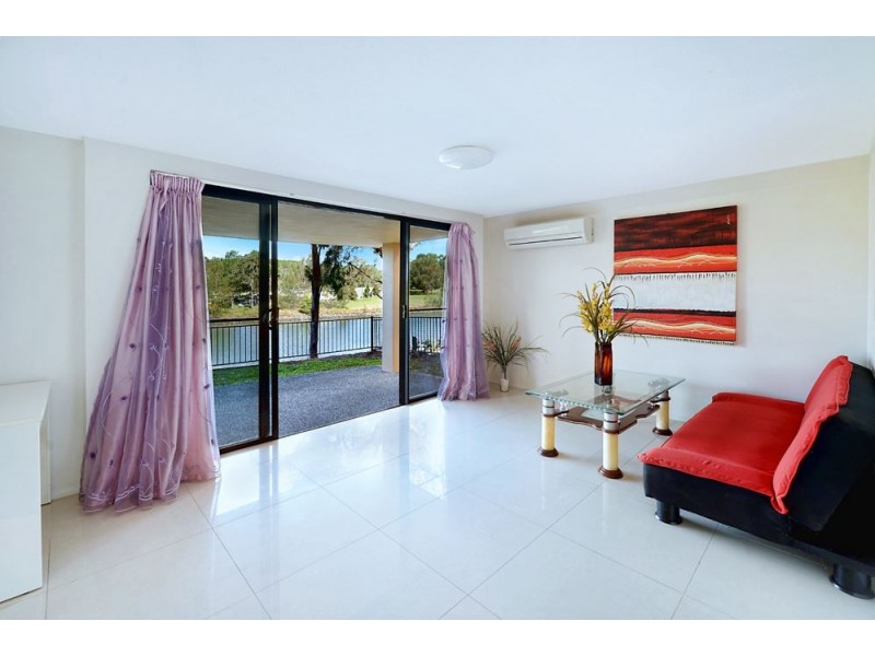 15/4 University Drive, Robina QLD 4226