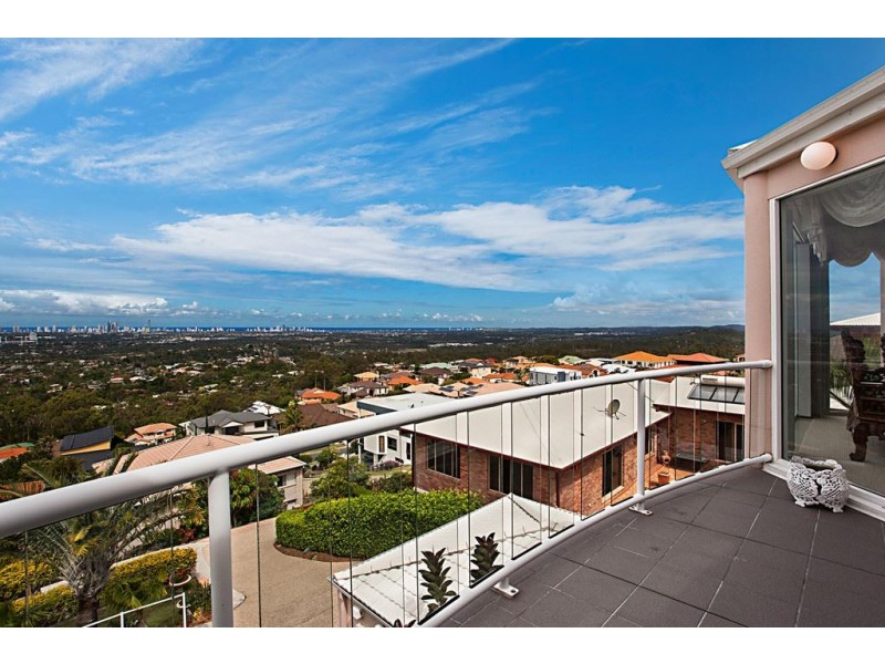 25 Moroccan Street, Highland Park QLD 4211