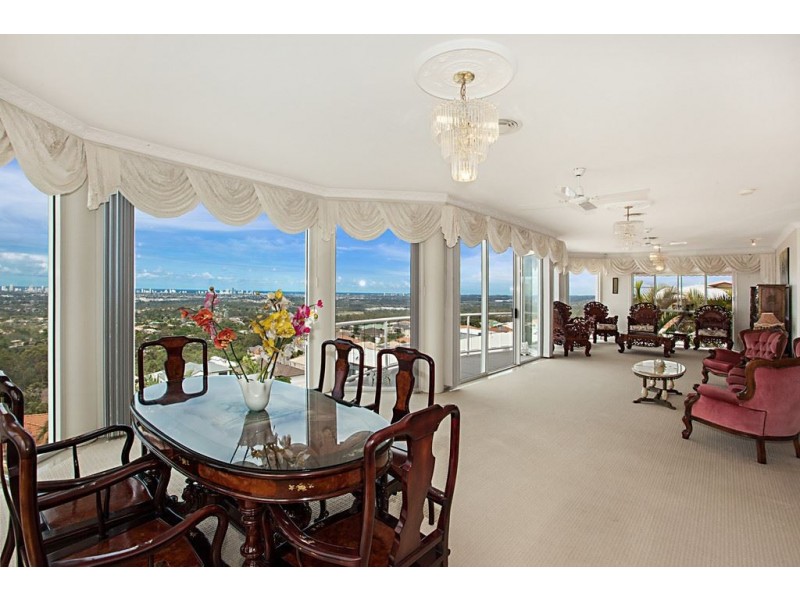 25 Moroccan Street, Highland Park QLD 4211