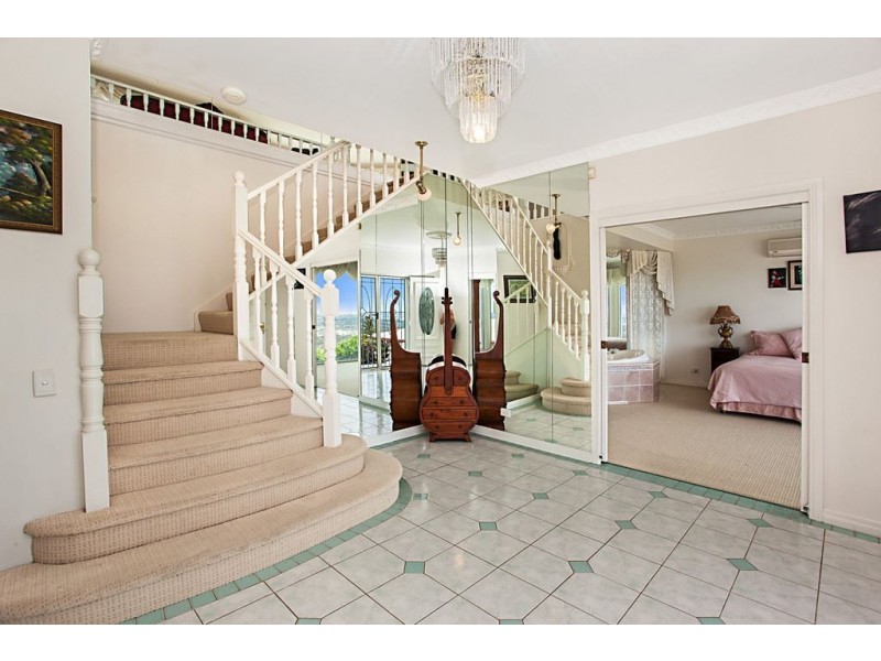 25 Moroccan Street, Highland Park QLD 4211