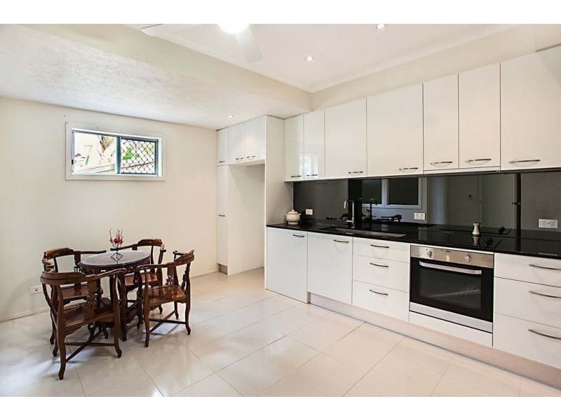 25 Moroccan Street, Highland Park QLD 4211