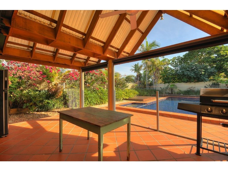 9 Babbler Court, Burleigh Waters QLD 4220