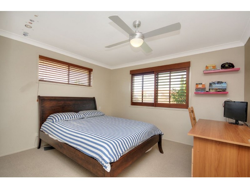 9 Babbler Court, Burleigh Waters QLD 4220