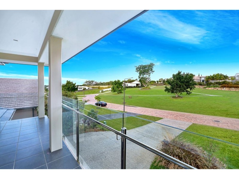3007 Hillside Walk, Sanctuary Cove QLD 4212