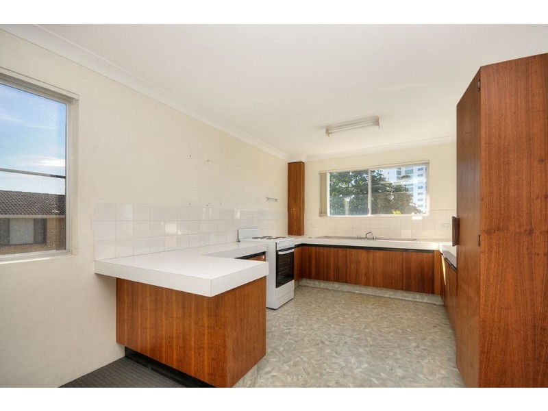 12/282 Marine Parade, Labrador QLD 4215