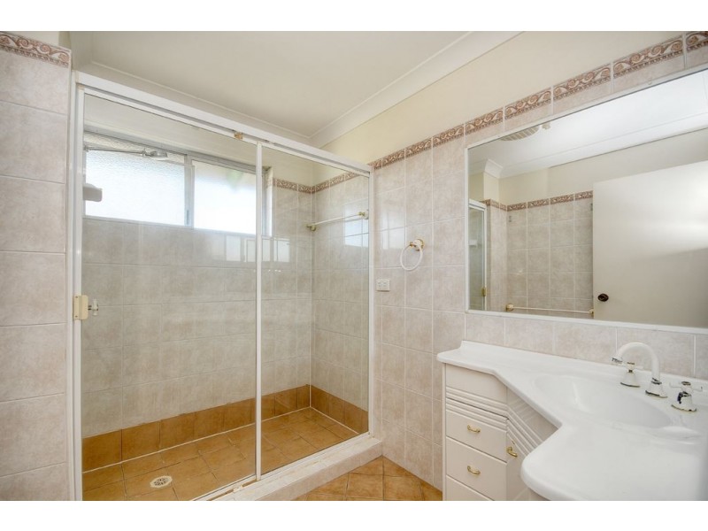 12/282 Marine Parade, Labrador QLD 4215