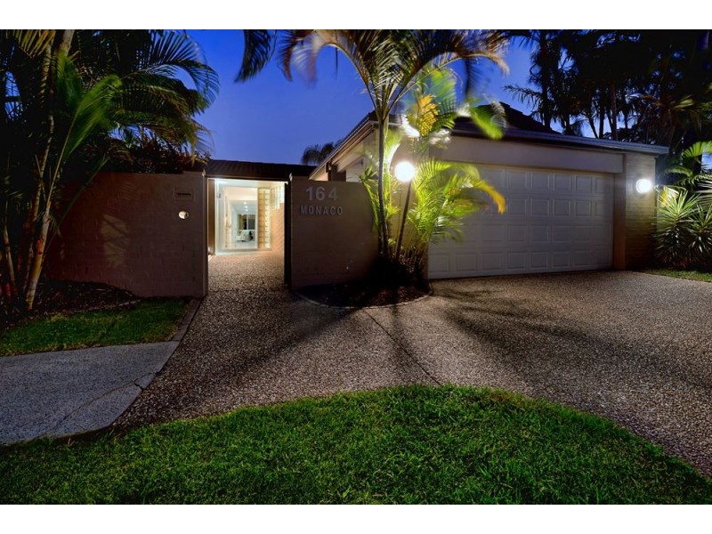 164 Monaco Street, Broadbeach Waters QLD 4218