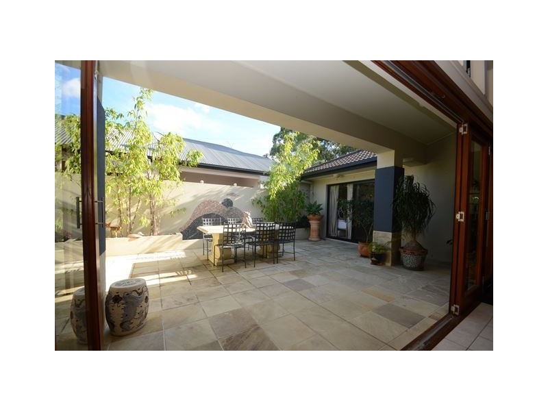 19 Imperia Crescent, Varsity Lakes QLD 4227