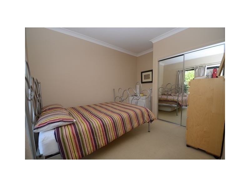 19 Imperia Crescent, Varsity Lakes QLD 4227