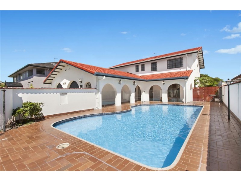 56 Avanti Street, Mermaid Waters QLD 4218