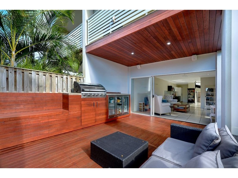 1/49 Albion Avenue, Miami QLD 4220