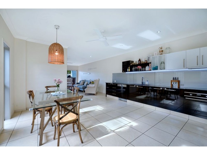 1/49 Albion Avenue, Miami QLD 4220