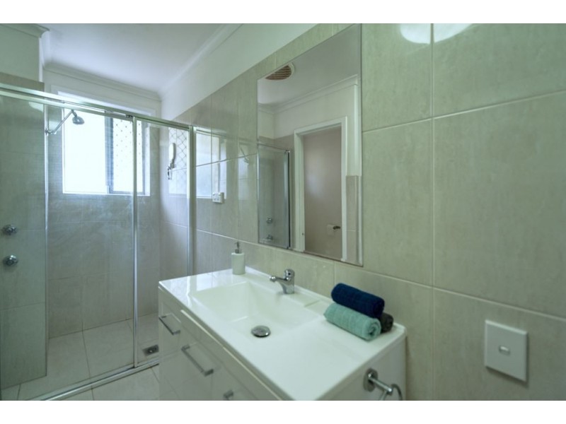 5/120 Stanhill Drive, Chevron Island QLD 4217