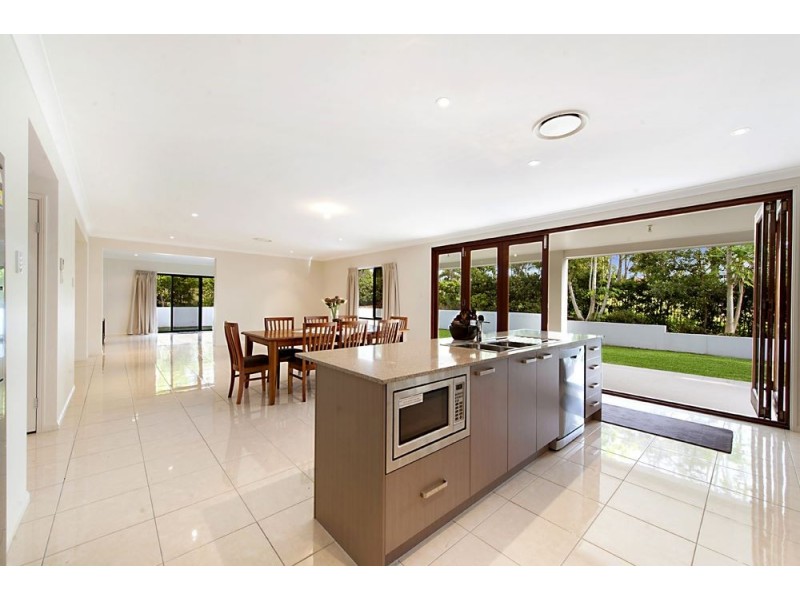 29 Canada Place, Arundel QLD 4214