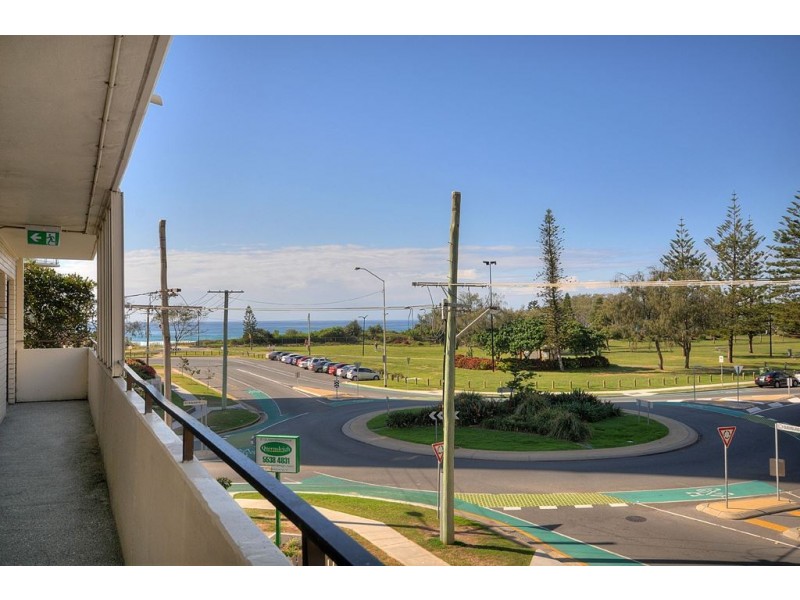 6/5 Queensland Ave, Broadbeach QLD 4218