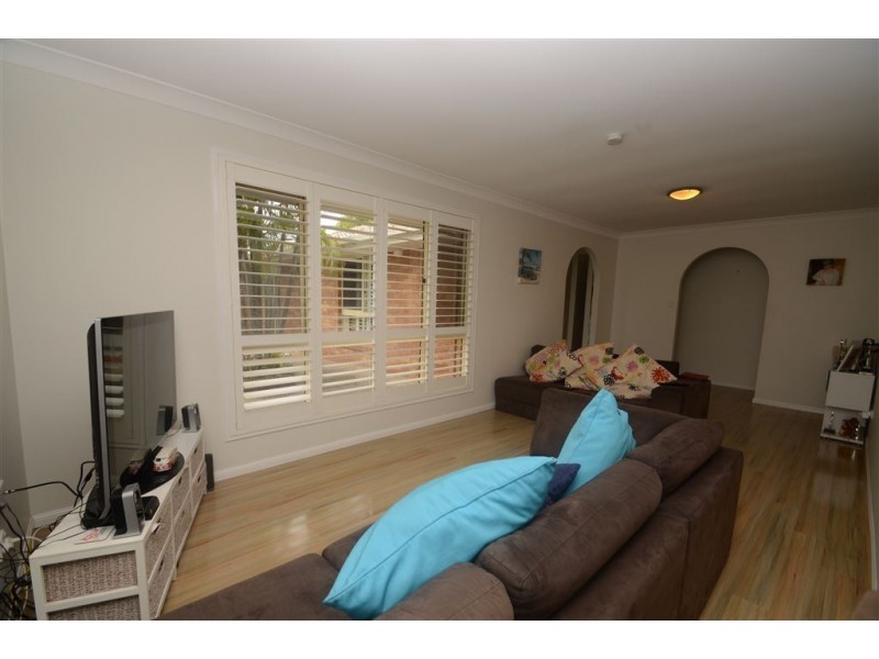 33 Lakeridge Drive, Varsity Lakes QLD 4227