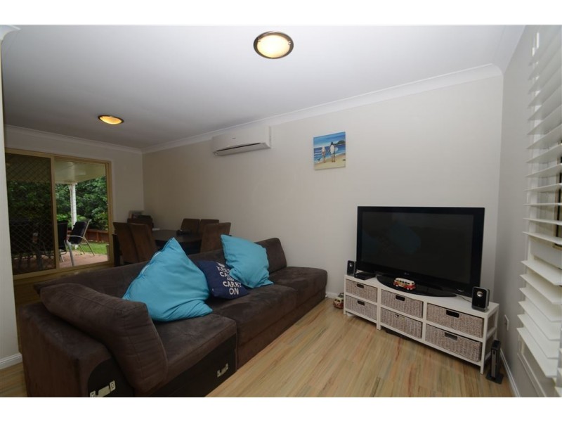 33 Lakeridge Drive, Varsity Lakes QLD 4227