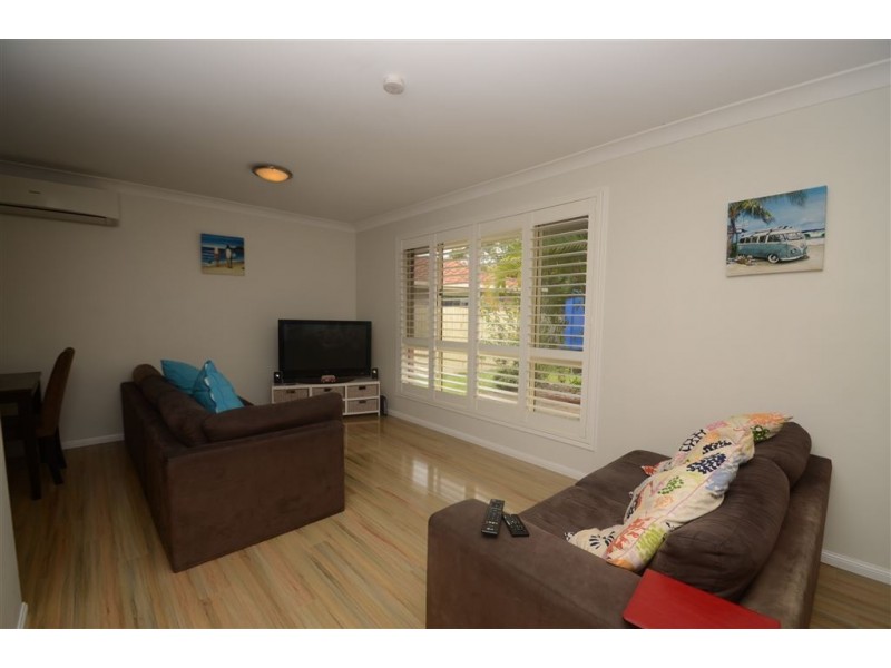33 Lakeridge Drive, Varsity Lakes QLD 4227