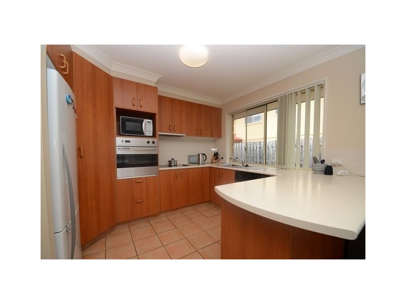 24 Tracey Crescent, Varsity Lakes QLD 4227