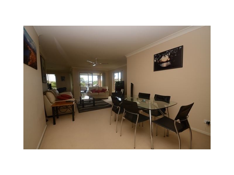 24 Tracey Crescent, Varsity Lakes QLD 4227