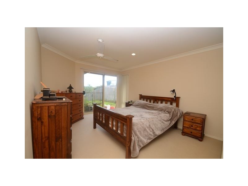 24 Tracey Crescent, Varsity Lakes QLD 4227