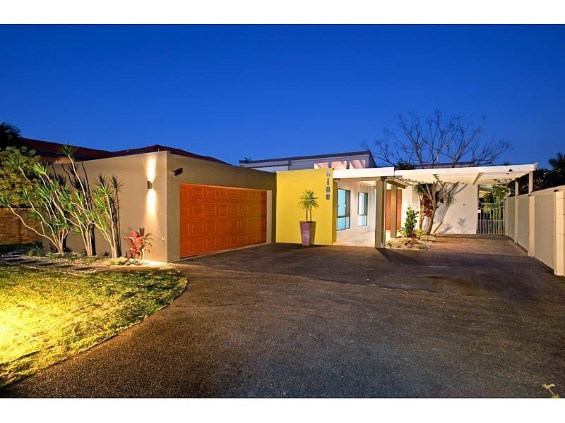 9 Drysdale Place, Paradise Point QLD 4216