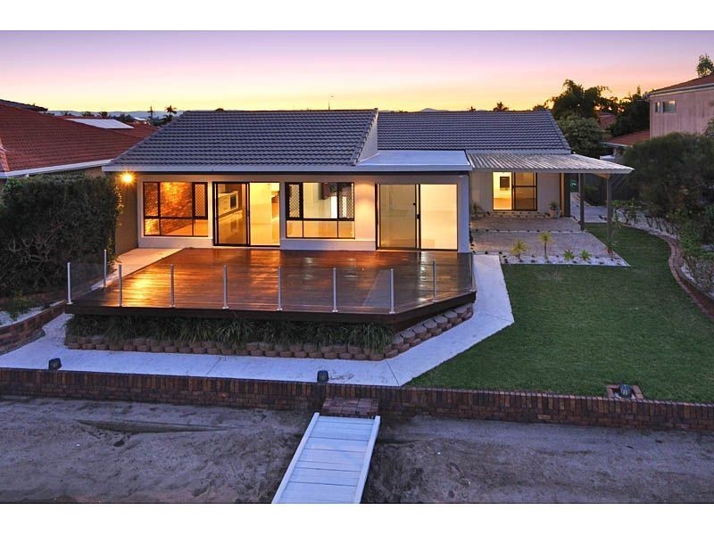 9 Drysdale Place, Paradise Point QLD 4216