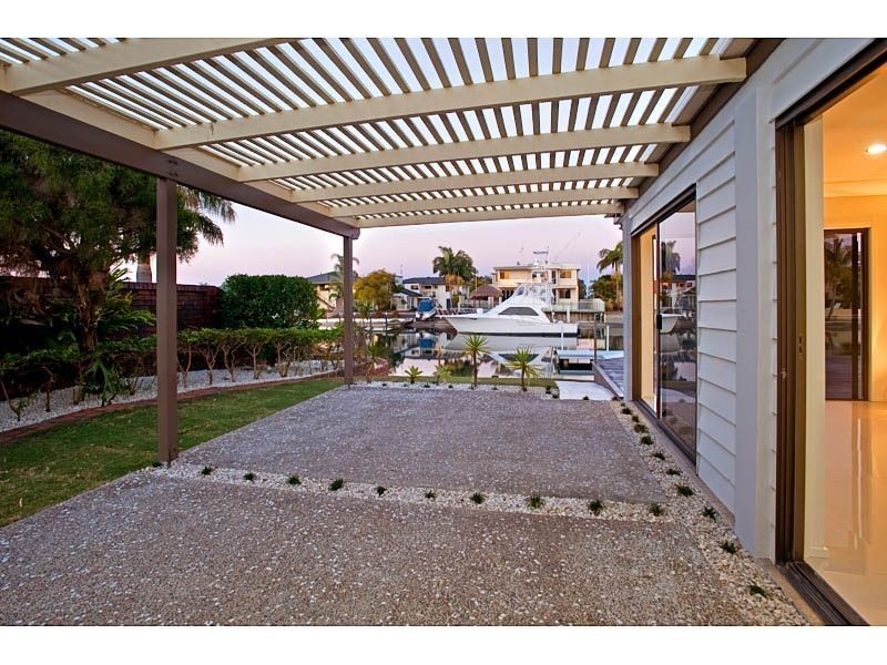 9 Drysdale Place, Paradise Point QLD 4216