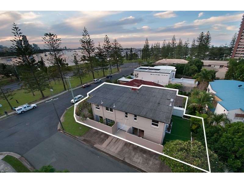 51 Rankin Parade, Main Beach QLD 4217