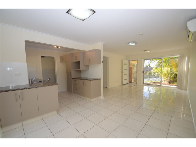 19/5 Greenlands Drive, Varsity Lakes QLD 4227