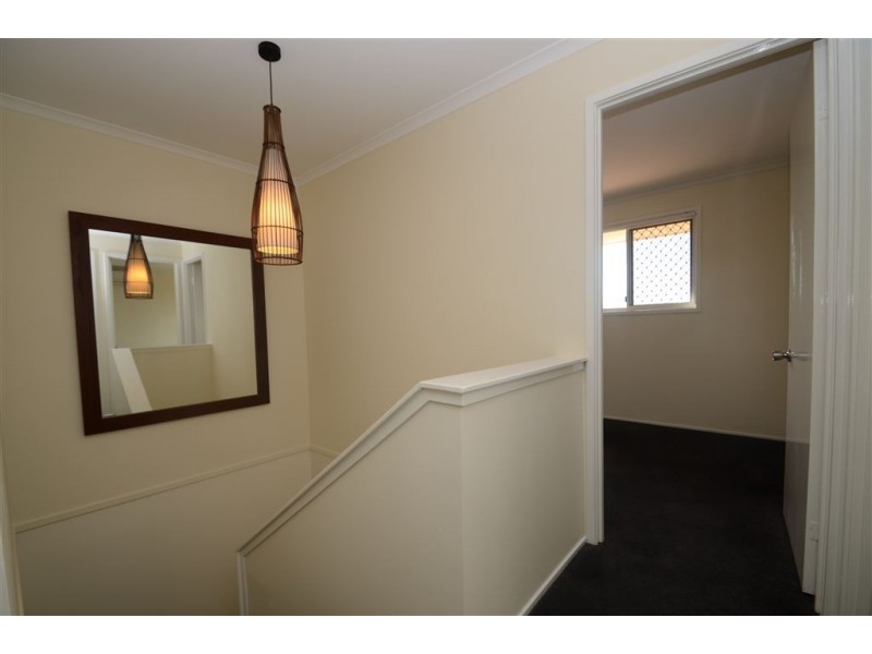 19/5 Greenlands Drive, Varsity Lakes QLD 4227