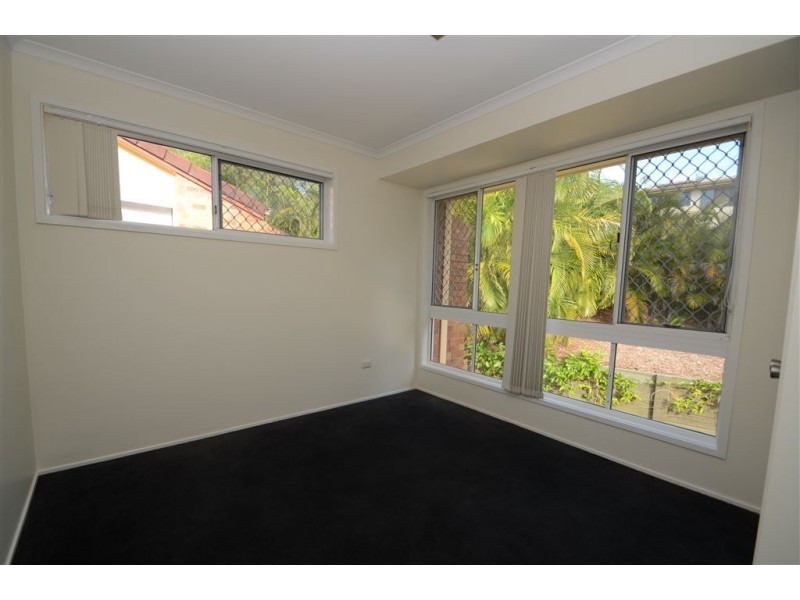 19/5 Greenlands Drive, Varsity Lakes QLD 4227