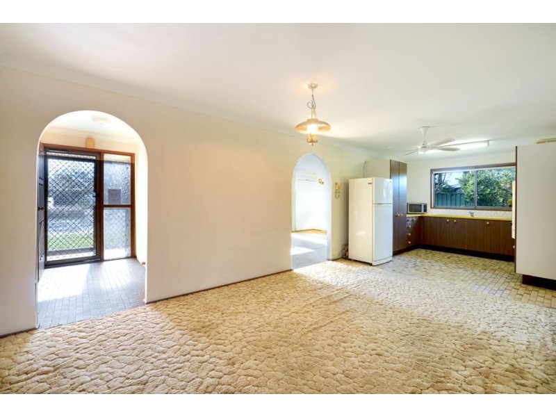 162 Markeri Street, Mermaid Waters QLD 4218
