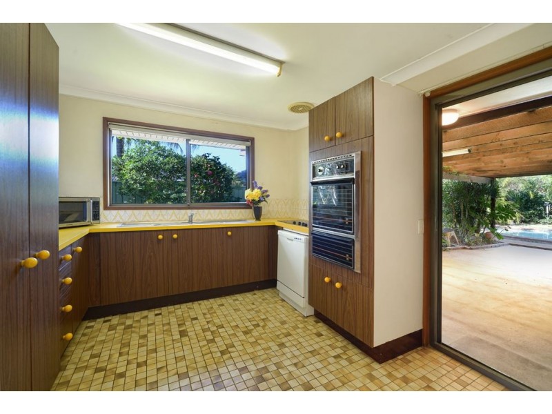 162 Markeri Street, Mermaid Waters QLD 4218