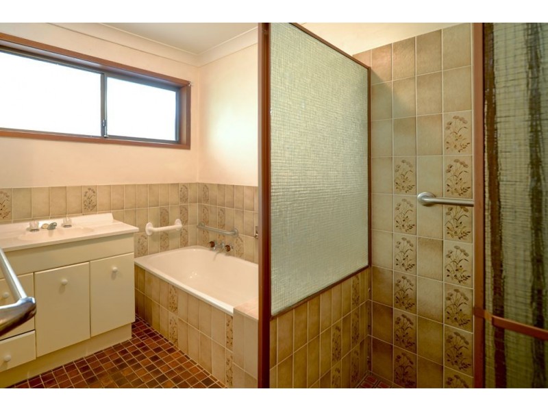 162 Markeri Street, Mermaid Waters QLD 4218