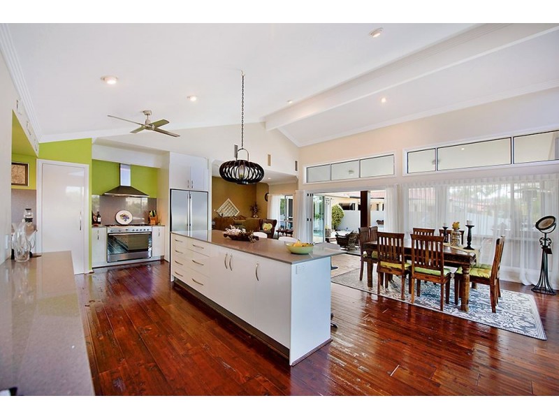 4 Santabelle Crescent, Clear Island Waters QLD 4226