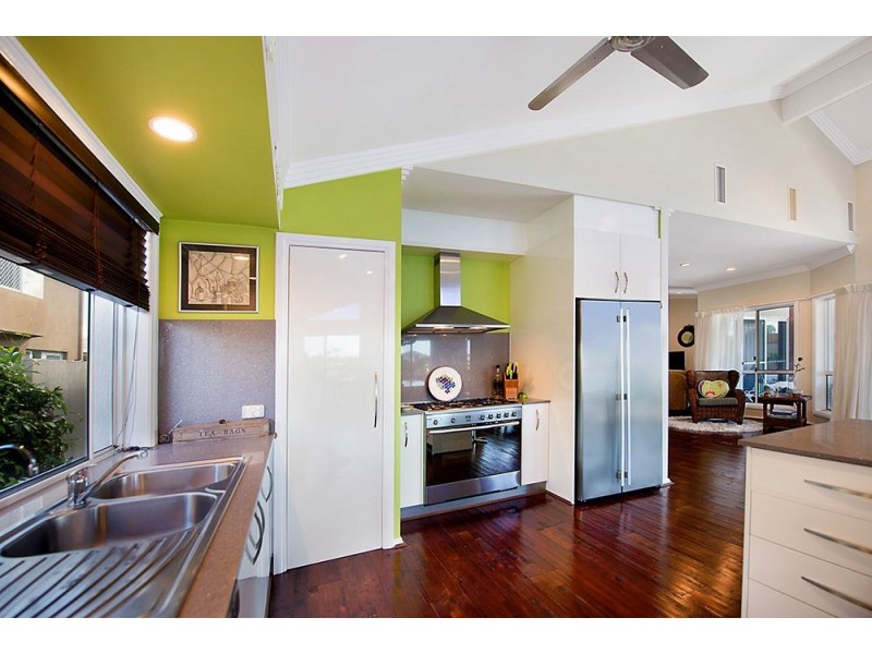 4 Santabelle Crescent, Clear Island Waters QLD 4226