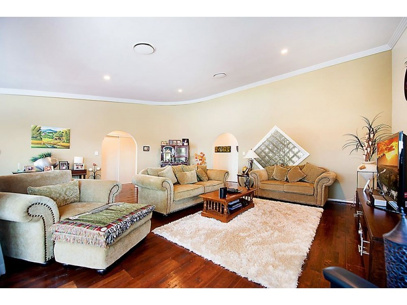 4 Santabelle Crescent, Clear Island Waters QLD 4226