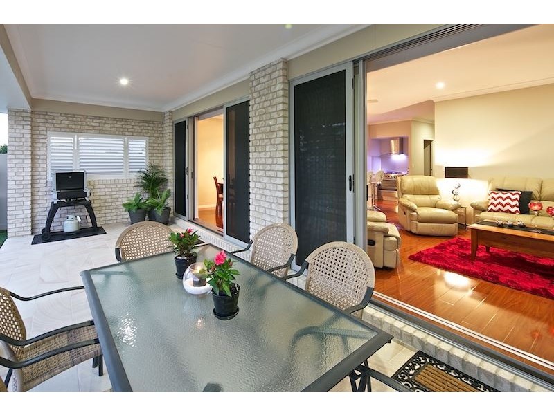 10 South Quay Drive, Biggera Waters QLD 4216