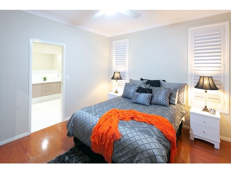 10 South Quay Drive, Biggera Waters QLD 4216