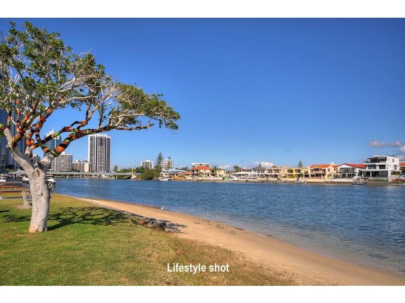 35 Palm Avenue, Surfers Paradise QLD 4217