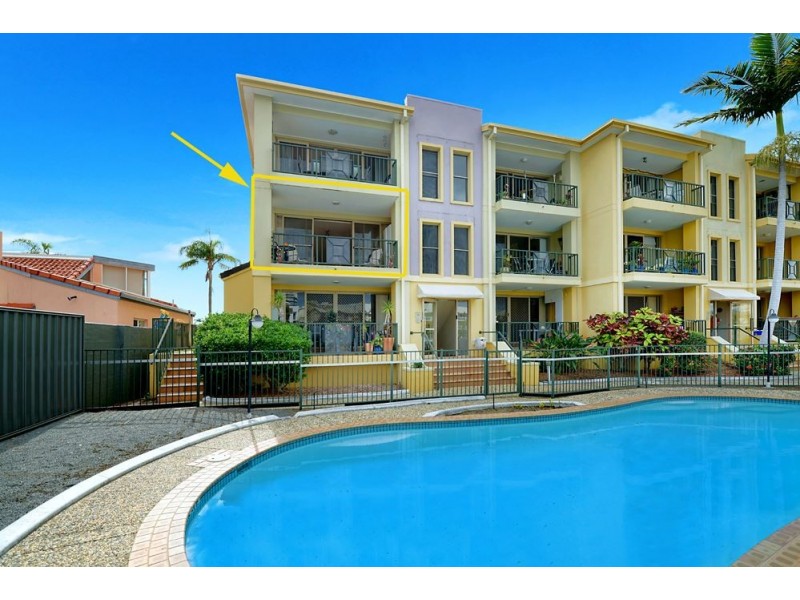 15/14 Jennifer Avenue, Runaway Bay QLD 4216