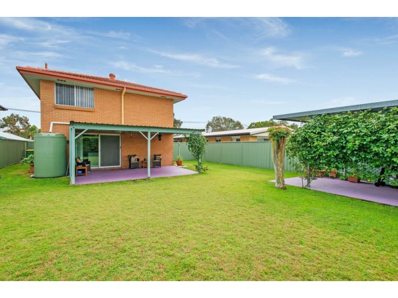30 Barnard Street, Biggera Waters QLD 4216