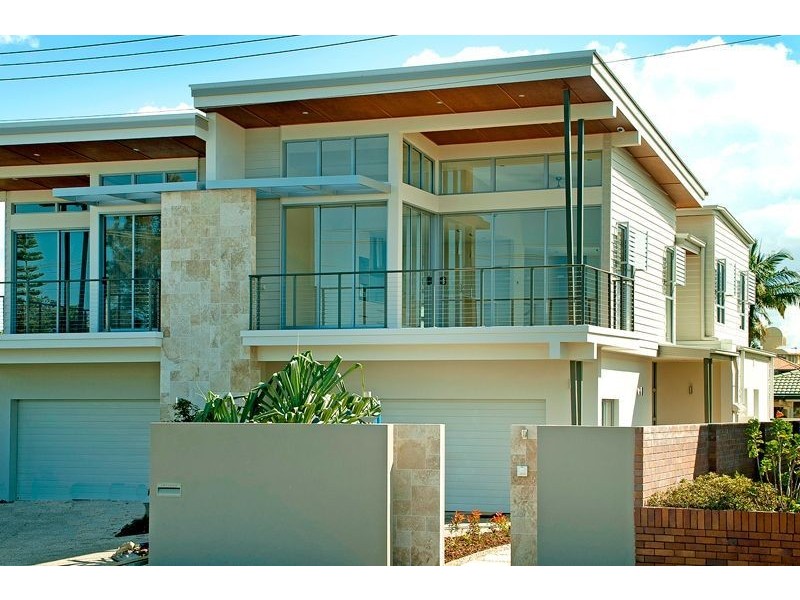 1/30 Anglers Esplanade, Runaway Bay QLD 4216