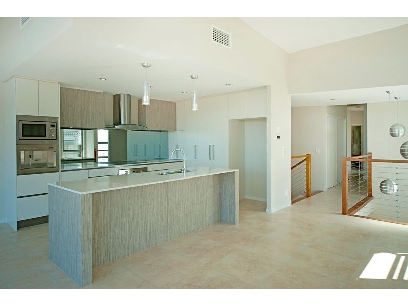 1/30 Anglers Esplanade, Runaway Bay QLD 4216