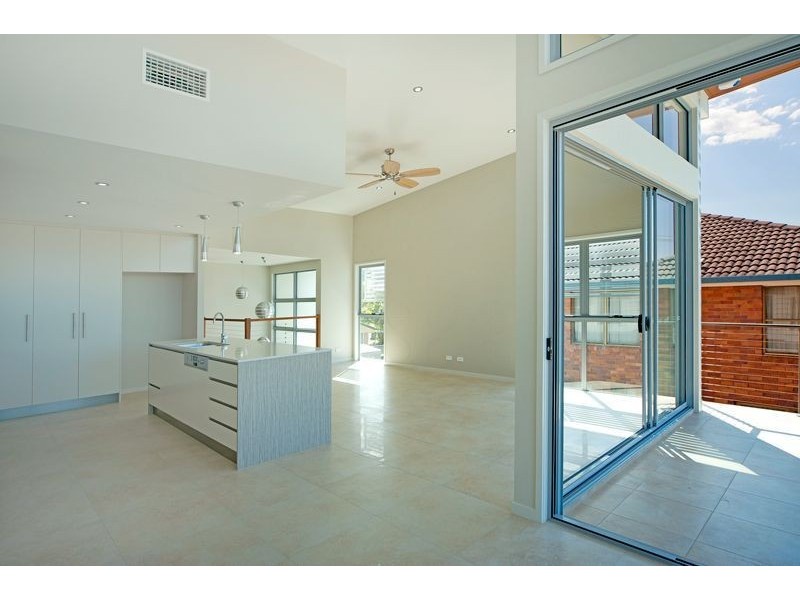 1/30 Anglers Esplanade, Runaway Bay QLD 4216